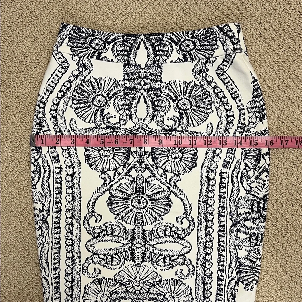 NEW Elliatt Elements Revolve Pencil Bodycon Hourglass Boho Midi Skirt XS